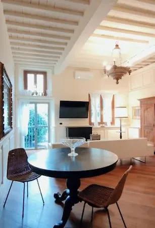 Ghibellina Apartment